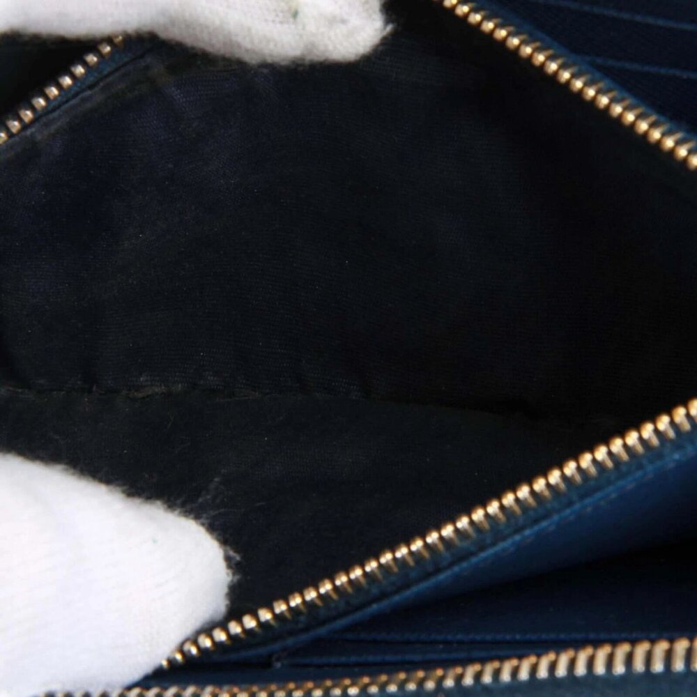 Authentic Prada Saffiano Blue leather zip around wallet - Picture 15 of 16